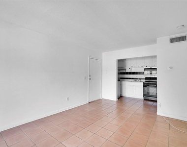 1005 Sw 15th Avenue - Photo Thumbnail 8