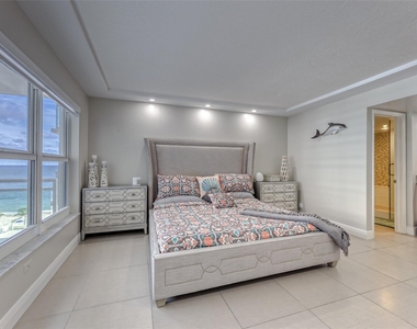 3900 Galt Ocean Drive - Photo Thumbnail 11