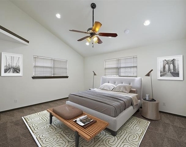 2824 Dyer Street - Photo Thumbnail 9