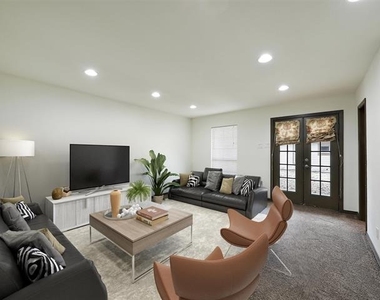 2824 Dyer Street - Photo Thumbnail 5
