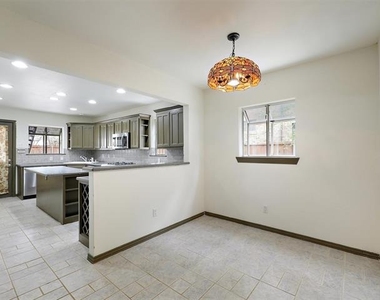 2824 Dyer Street - Photo Thumbnail 8