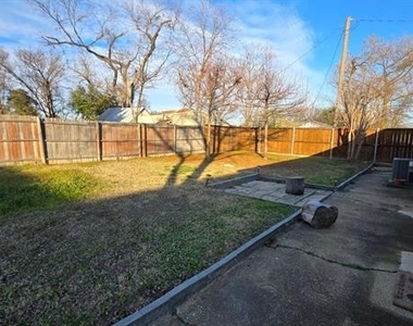 505 Storrs Street - Photo Thumbnail 16