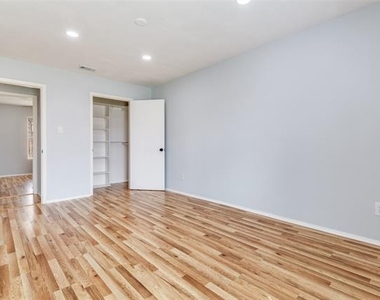 505 Storrs Street - Photo Thumbnail 20