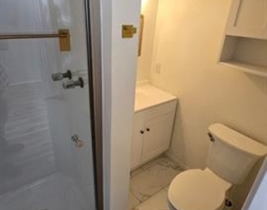 505 Storrs Street - Photo Thumbnail 10