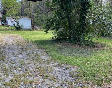 2900 Edsel Place - Photo Thumbnail 12