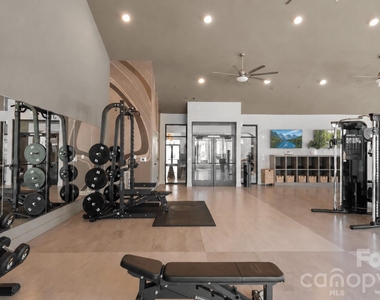 6615 Cerris Drive - Photo Thumbnail 25
