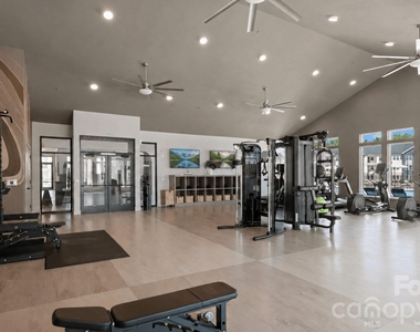 6615 Cerris Drive - Photo Thumbnail 13