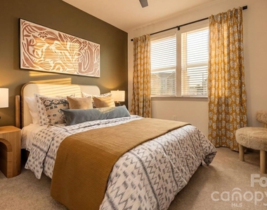6615 Cerris Drive - Photo Thumbnail 38