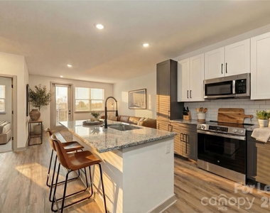 6615 Cerris Drive - Photo Thumbnail 11