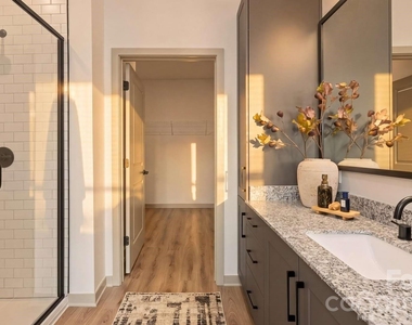 6615 Cerris Drive - Photo Thumbnail 39