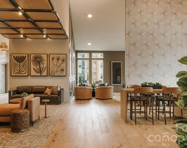 6615 Cerris Drive - Photo Thumbnail 7