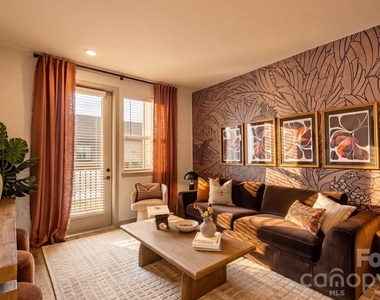 6615 Cerris Drive - Photo Thumbnail 32