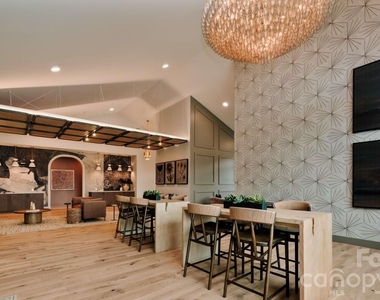 6615 Cerris Drive - Photo Thumbnail 9