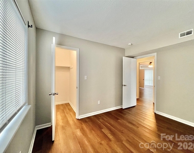 11084 Harrowfield Road - Photo Thumbnail 15