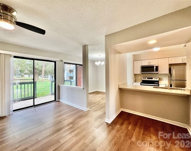 11084 Harrowfield Road - Photo Thumbnail 2