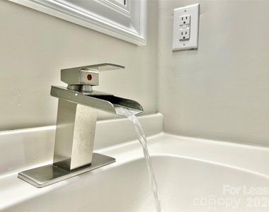 11084 Harrowfield Road - Photo Thumbnail 18