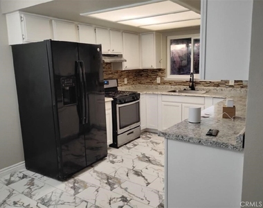44755 Jefferson Court - Photo Thumbnail 2