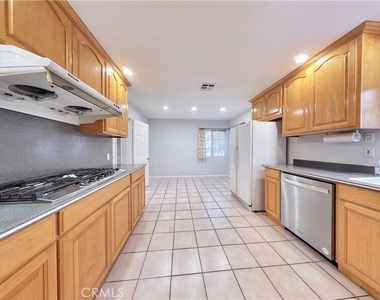 118 W Magna Vista - Photo Thumbnail 18