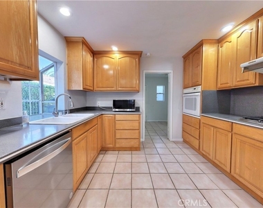 118 W Magna Vista - Photo Thumbnail 3