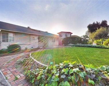 118 W Magna Vista - Photo Thumbnail 24