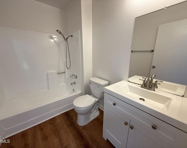 4018 Camero Avenue - Photo Thumbnail 14