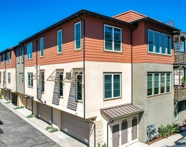 1207 Doheny Way - Photo Thumbnail 43