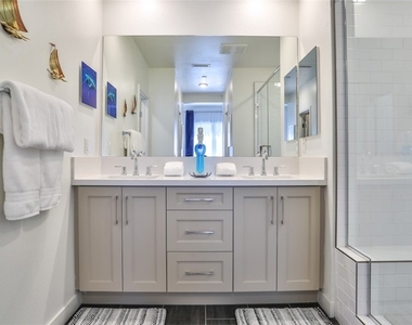 1207 Doheny Way - Photo Thumbnail 25