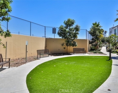 1207 Doheny Way - Photo Thumbnail 47