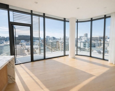 700 Broadway - Photo Thumbnail 5