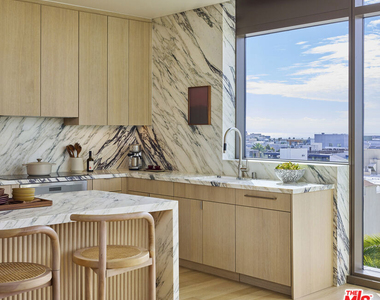 700 Broadway - Photo Thumbnail 8