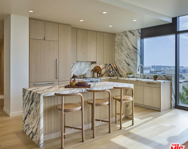 700 Broadway - Photo Thumbnail 7