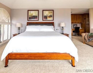 2110 Locust St - Photo Thumbnail 18
