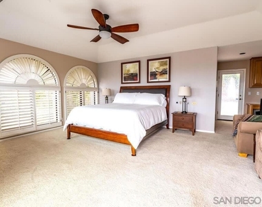 2110 Locust St - Photo Thumbnail 17