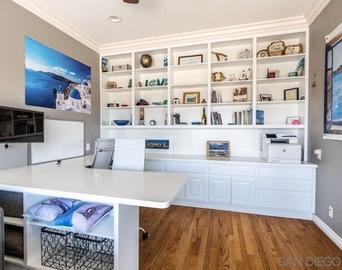 2110 Locust St - Photo Thumbnail 9
