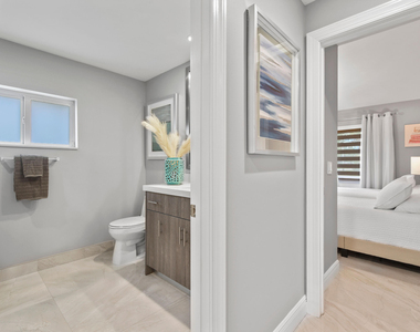 7101 W Lake Drive - Photo Thumbnail 23