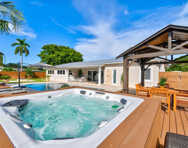 7101 W Lake Drive - Photo Thumbnail 44
