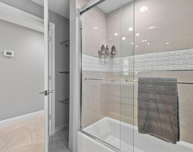 7101 W Lake Drive - Photo Thumbnail 25