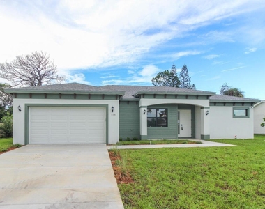 1143 Sw Estaugh Avenue - Photo Thumbnail 8