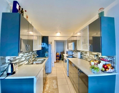 1750 Ne 191st Street - Photo Thumbnail 12