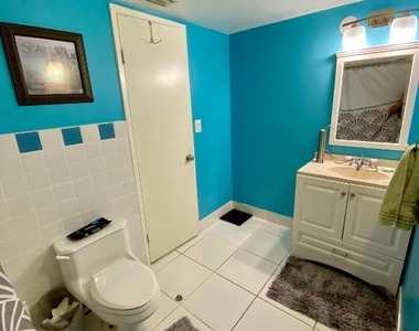 1750 Ne 191st Street - Photo Thumbnail 26