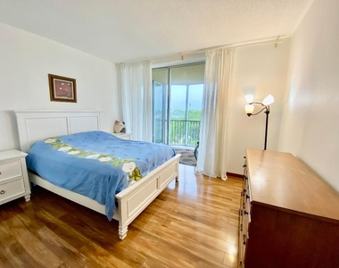 1750 Ne 191st Street - Photo Thumbnail 30