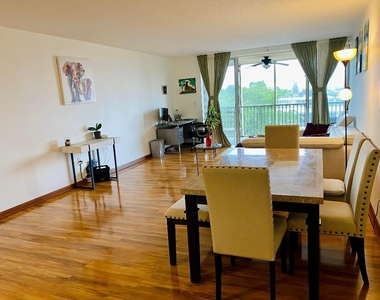 1750 Ne 191st Street - Photo Thumbnail 3