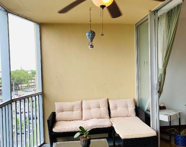 1750 Ne 191st Street - Photo Thumbnail 38