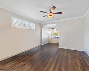 10352 Sw Westlawn Boulevard - Photo Thumbnail 6