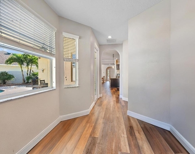 10352 Sw Westlawn Boulevard - Photo Thumbnail 18