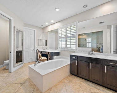 10352 Sw Westlawn Boulevard - Photo Thumbnail 7