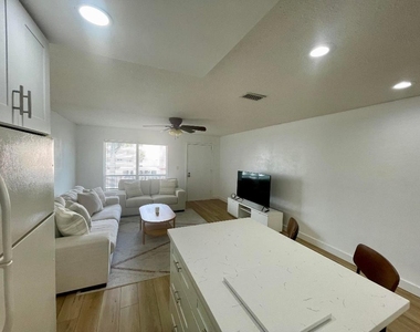 1100 Crystal Lake Drive - Photo Thumbnail 6
