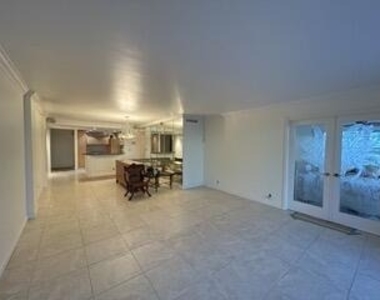 3581 S Ocean Boulevard - Photo Thumbnail 12