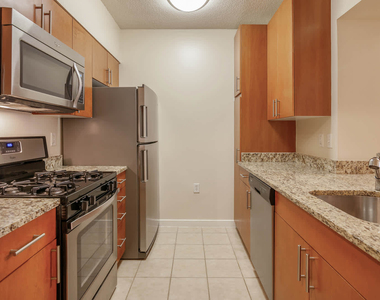 2400 M Street Nw - Photo Thumbnail 30