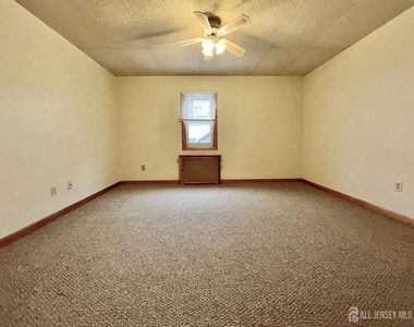 54 Loring Avenue - Photo Thumbnail 11